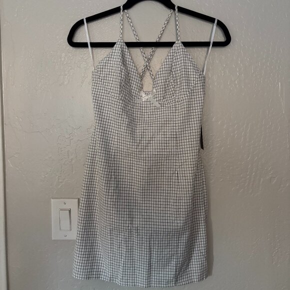 Lulus Attitude Check White Plaid Sleeveless Mini Dress Size Small NWT - Picture 4 of 10
